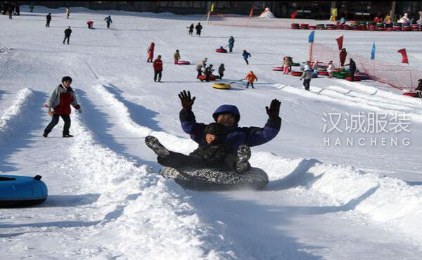 冰雪樂翻天了解滑雪中的常識與注意事項